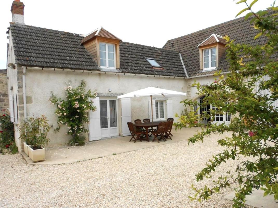 Au Temps Retrouve Holiday home Courcelles (Loiret)